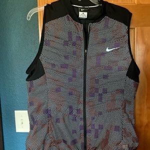 Nike reflective vest